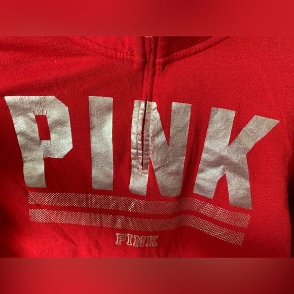 Victoria’s Secret  Pink size S/M but runs big red and gold - Picture 4 of 7